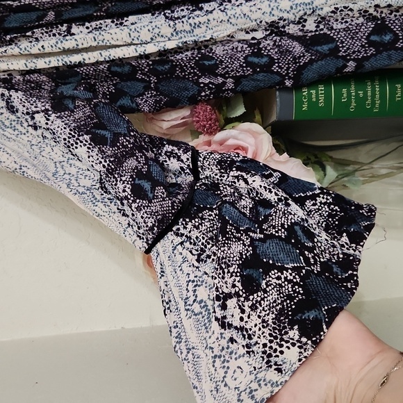 Boutique Kimono Cardigan Snake print velvet trim  Bohemian retro festival  party - Picture 2 of 8